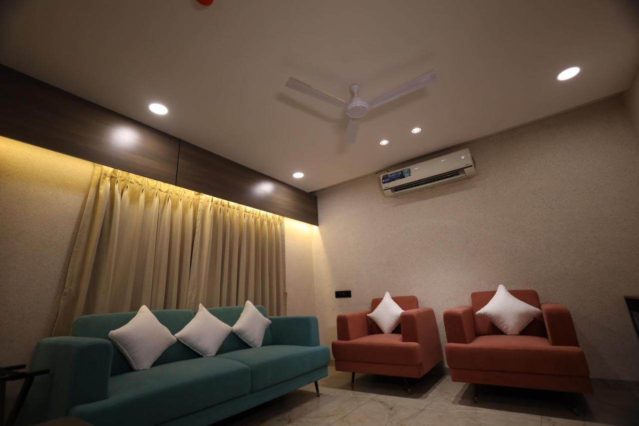 Lords Eco Inn Navsari Экстерьер фото